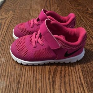 Nike Toddler size 6